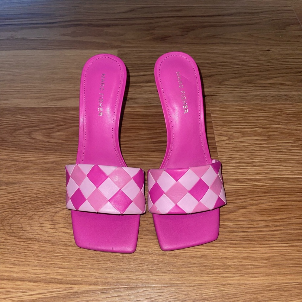Marc Fisher, size 7, pink